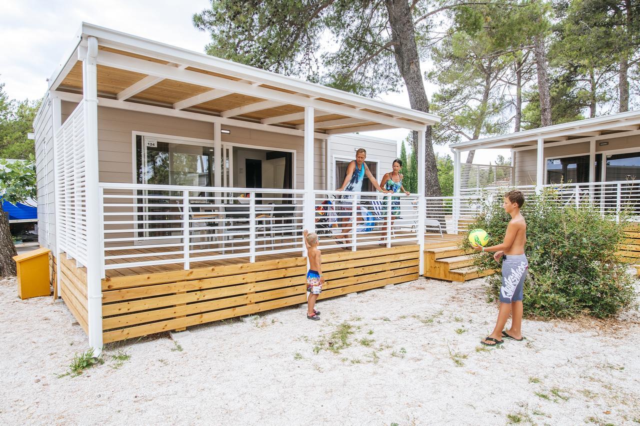 Zaton Holiday Resort Mobile Homes Nin Εξωτερικό φωτογραφία